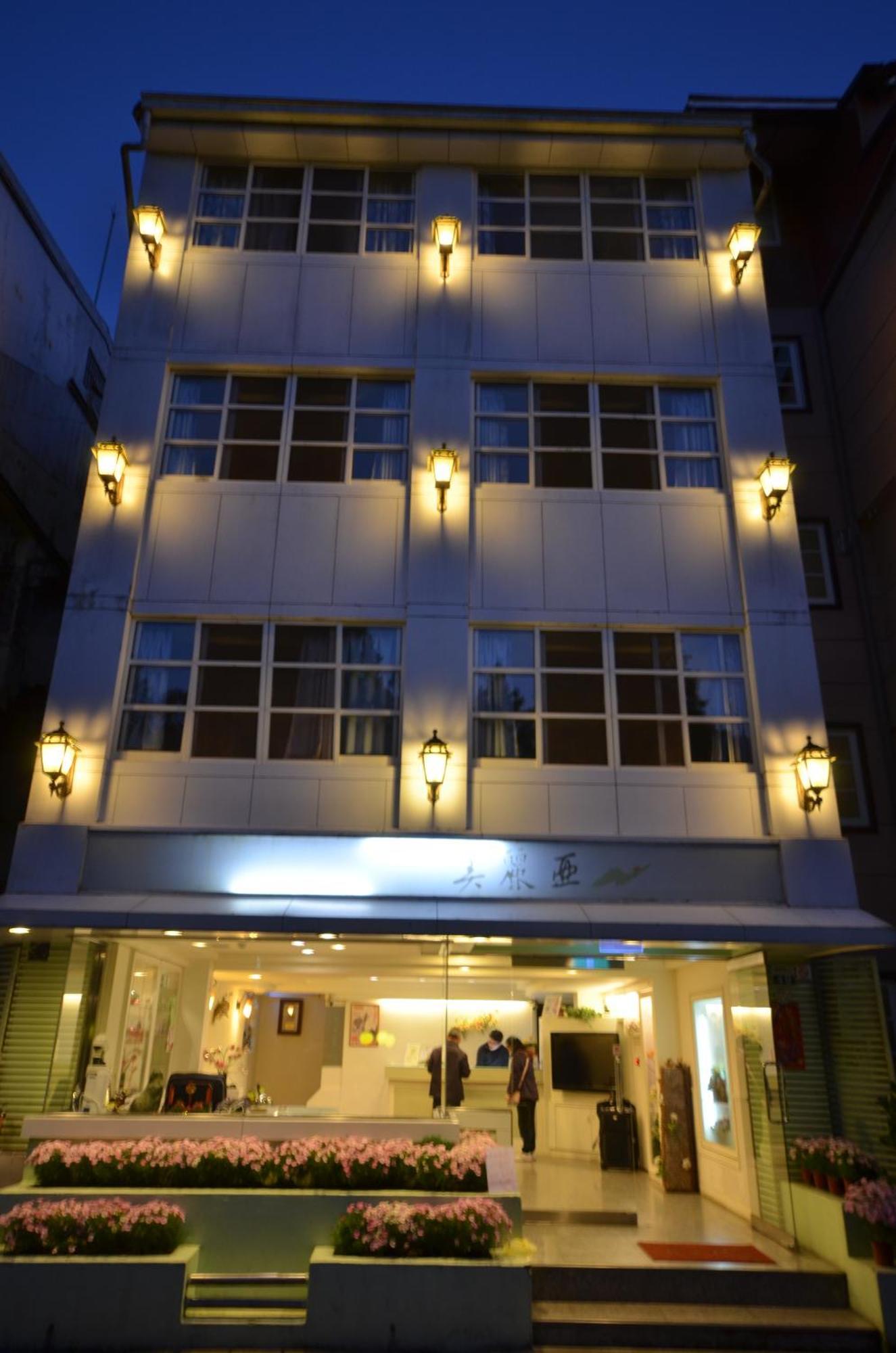 Maria Hotel Zhongzheng  Exterior photo